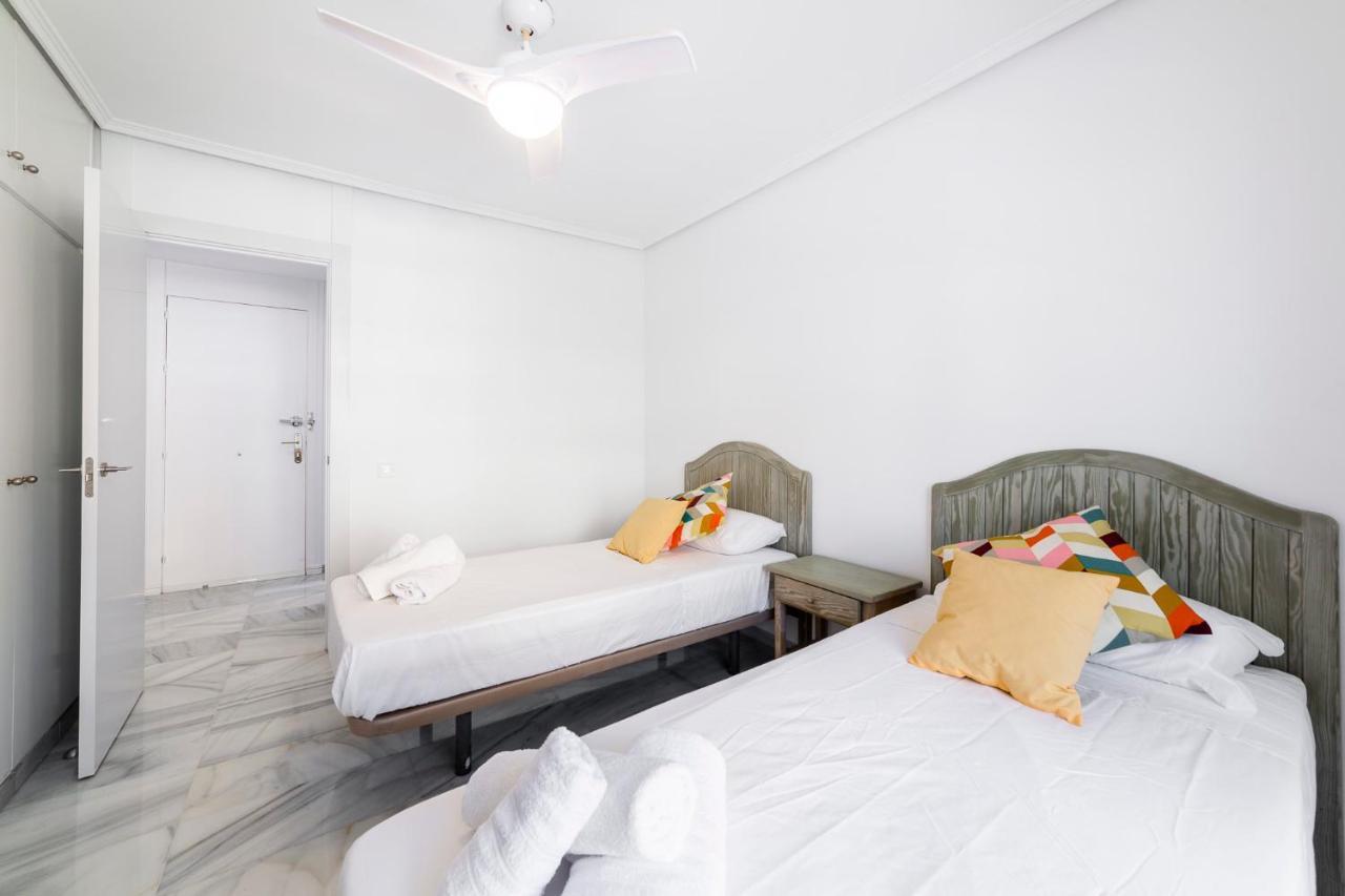 Apartamento Faro 2 Roquetas de Mar Bagian luar foto