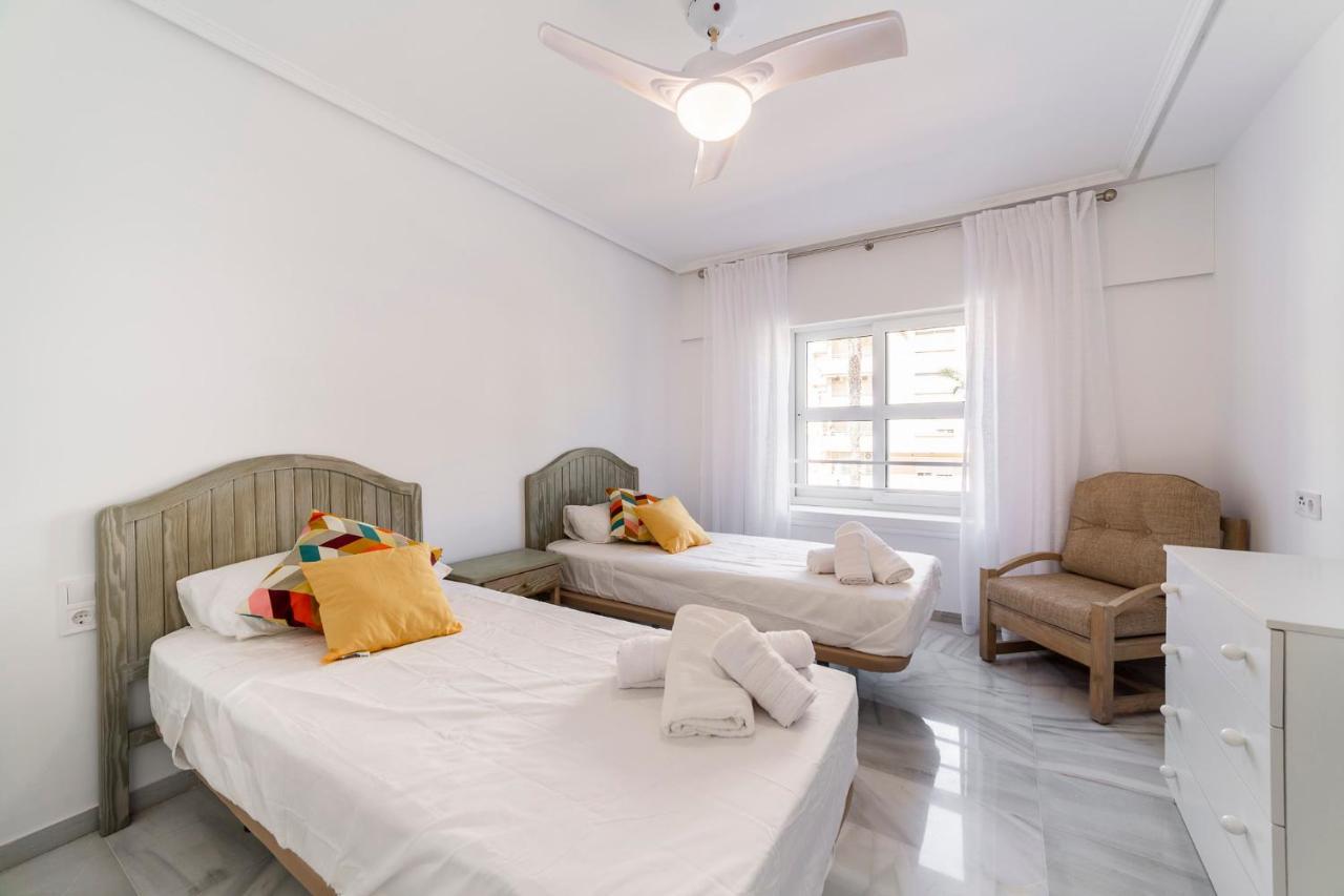 Apartamento Faro 2 Roquetas de Mar Bagian luar foto
